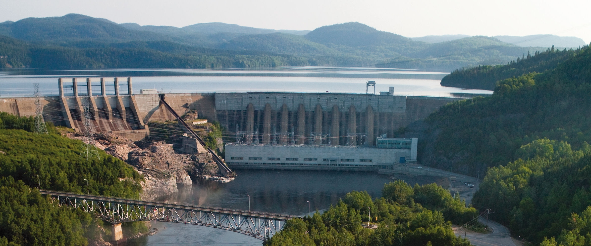 Manic-2 and Manic-5 hydroelectric dams : activities | Québec maritime